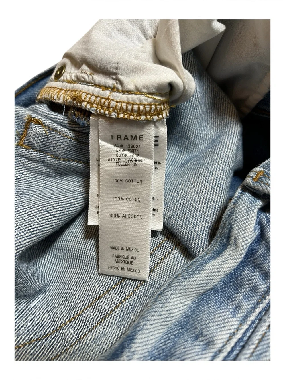 FRAME Le Hollywood Crop Jeans – Light Wash Distressed Hem – Size 29